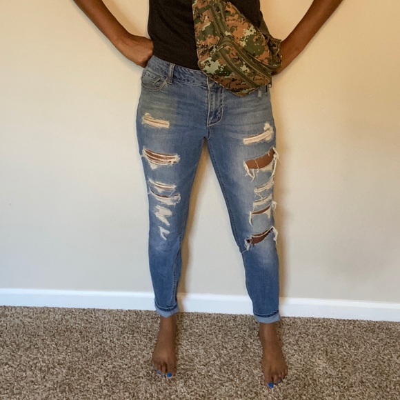 Distressed denim jeans - Picture 13 of 13